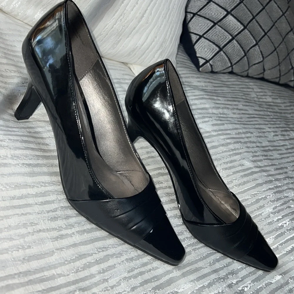 Kelly & Katie Black Patent Leather Stiletto Shoes / Heels Size 8.5, 3” Heel - Picture 4 of 16